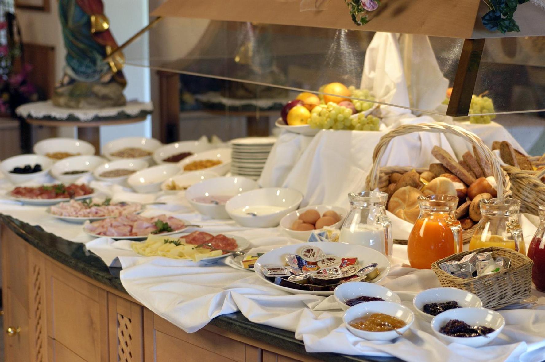 Parc Hotel Tyrol Castelrotto Kültér fotó