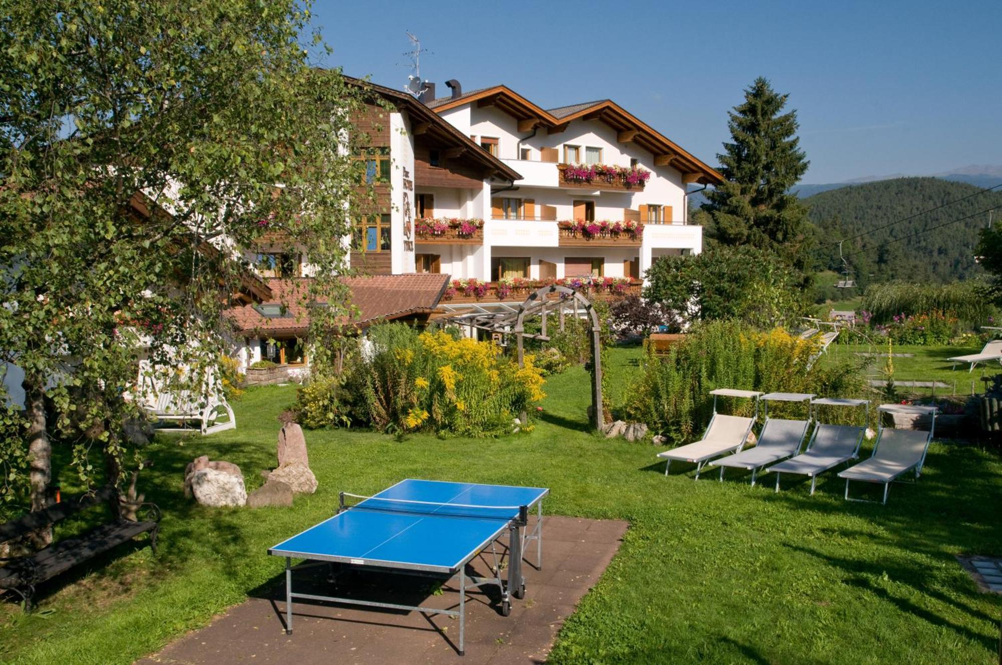 Parc Hotel Tyrol Castelrotto Kültér fotó