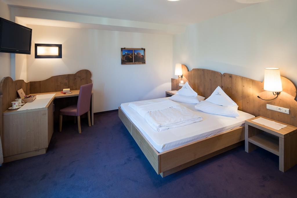 Parc Hotel Tyrol Castelrotto Kültér fotó